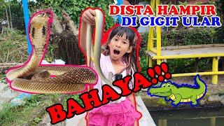 DISTA DIGIGIT ULAR!! MAMI HISTERIS 😭 !! BUANG ULARNYA #viralvideos