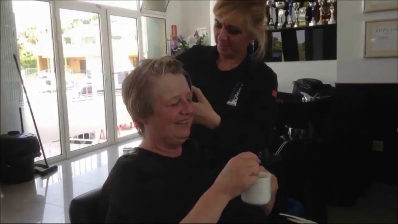 Short Haircut For Women 2021 | Bob Hairstyles | Bob Haircut Tutorial | TIPS | Amal Hermuz