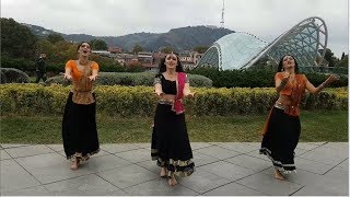 Especially For Hema Malini Birth Day Jab Tak Hai Jaan Jaane Jahan Dance Group Lakshmi