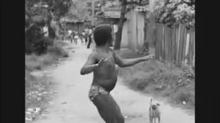 O Homem Dançando De Cueca