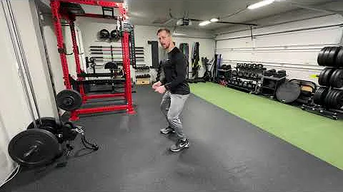 Half Squat Cable Row + (Tutorial)