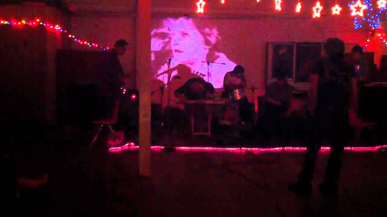 Tweeners - 4 - live at bummerfest