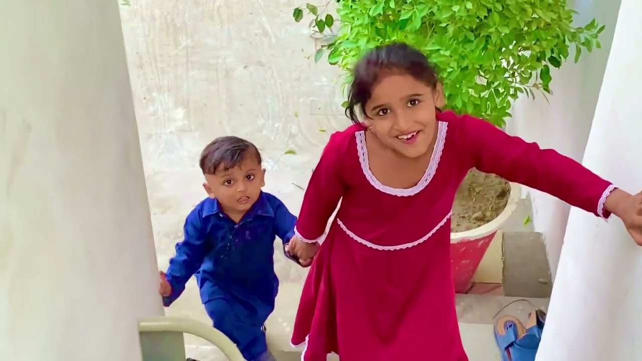 Duniya Kisi Haal Main Raazi Nhi Hoti Kya Ye Box Ka Colour Theek Nhi Hai