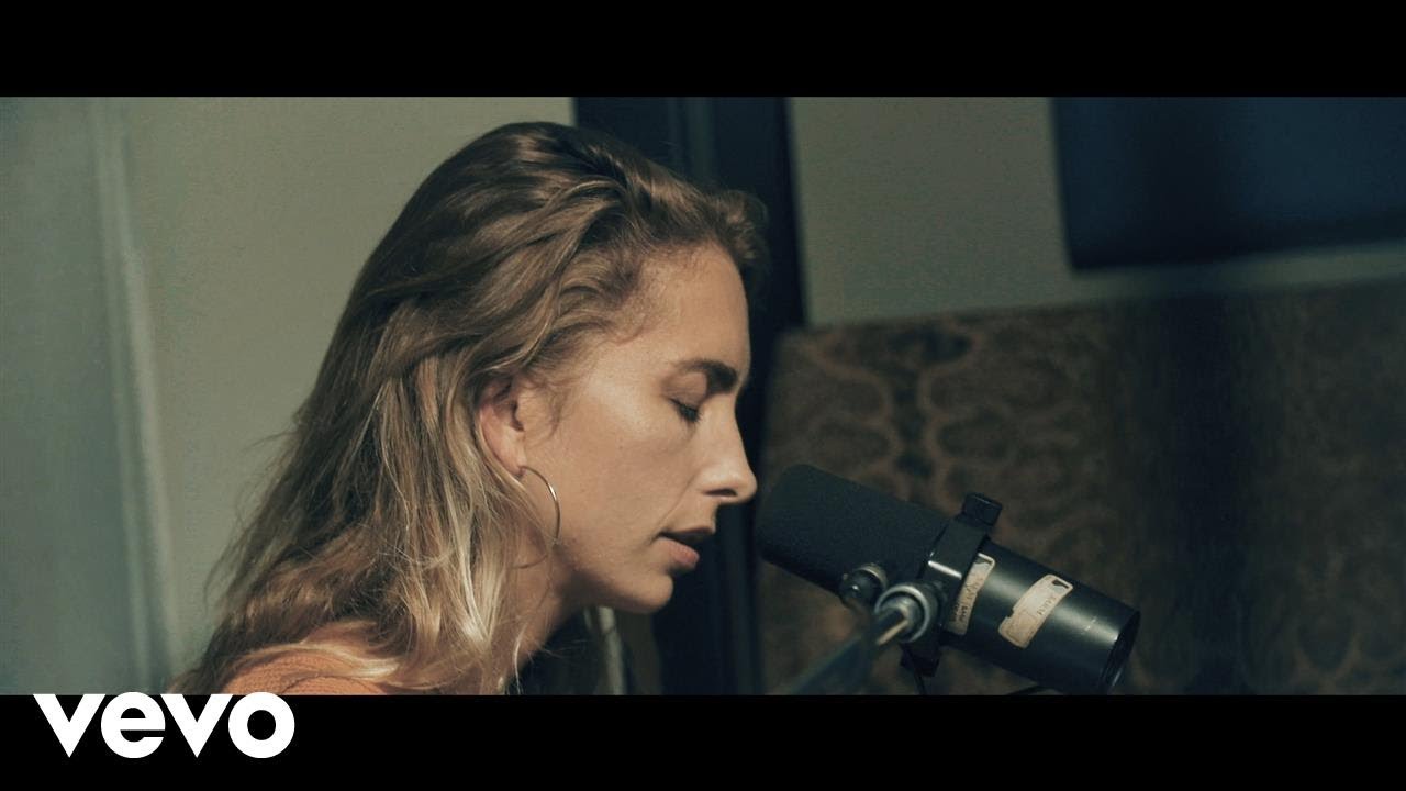 Pumarosa - Priestess (Piano Sessions Unplugged)