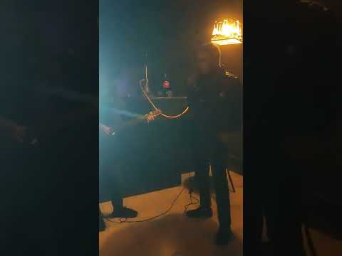 Karie glaza farruh gitarist beruniy uzbek jonli ijro gitarada qoyil qolmay ilojimiz yòq #janobrasul