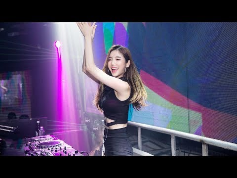 Chinese DJ 2019 - TIK TOK抖音热门嗨曲《Friendships》最强重低音 - 慢摇串烧 - ( King DJ - Fan)