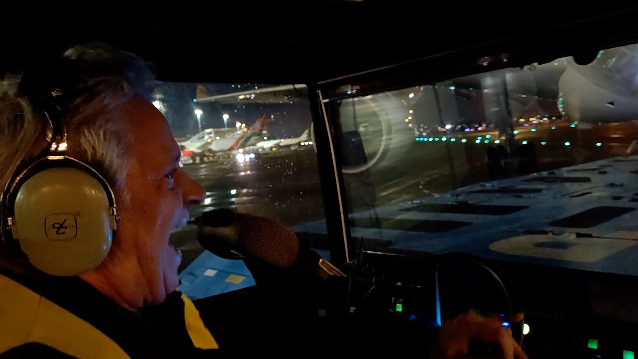 Final Pushback of ATD Koos Philippi @ KLM Sleepdienst