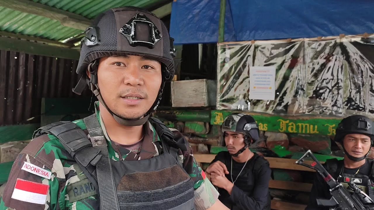 SENYUM MEREKA PARA PENJAGA NKRI DI POS PUNCAK SENYUM PUNCAK JAYA PAPUA