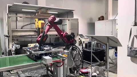 RBT luggage vacuum forming machine and CNC robot cutting for ABS/PC luggage suitcases making.