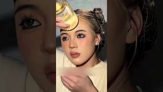 People Couldn't Believe How Much Makeup She Was Wearing 😳💄