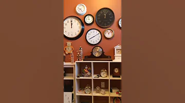 Mantle Clock Chiming 