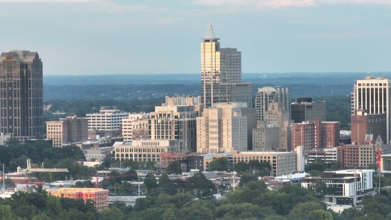 Downtown Raleigh NC From Dorthia Dixs Park 5.1K 50 FPS DJI Mavic 3