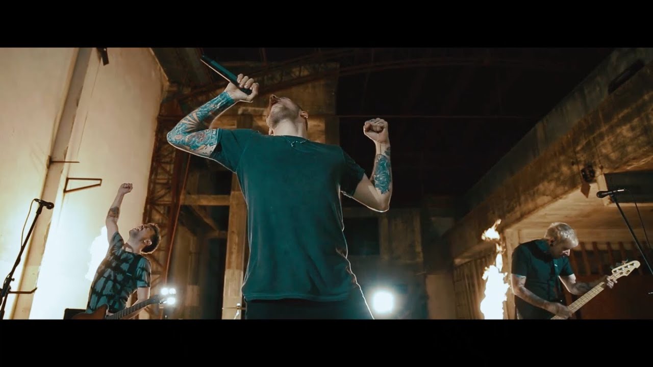 DENY - Invencible (Videoclip Oficial)