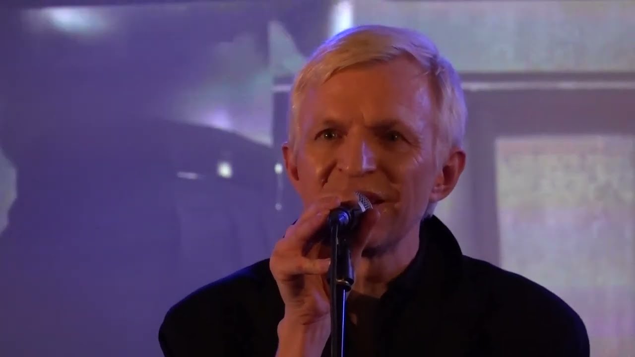 Jay-Jay Johanson - Why Wait Until Tomorrow (Live) Paris, Ground Control 30/09/2022