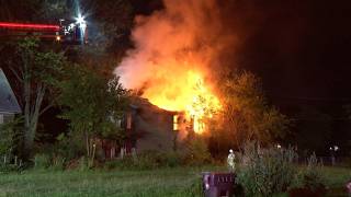 Suspicious fire destroys vacant home in north Toledo