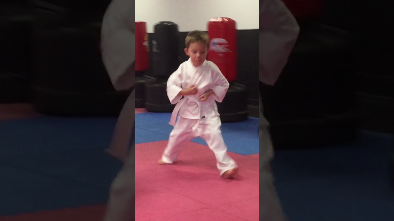 Karate arm block practice adlı videoyu YouTube'da izle Karate arm block practice adlı videoyu YouTube'da izle