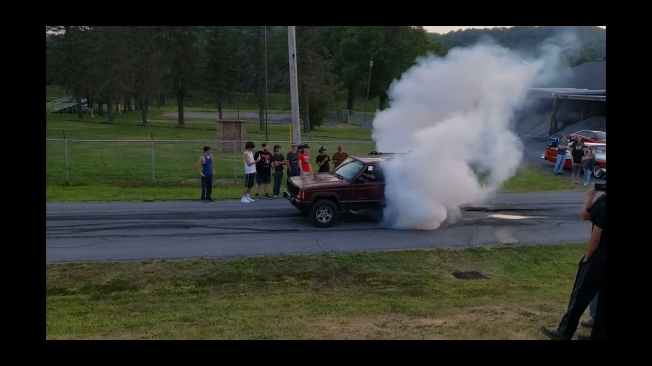 Car show and burnouts at nanty glo 6/10/23 YouTube