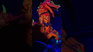 This is just plain WEIRD! #viral #shorts #themepark