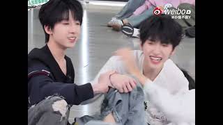 hai cái đứa nì đng lm cái gì vậy tròi#wenhan#vănhàm#thoidaiphongtuan 