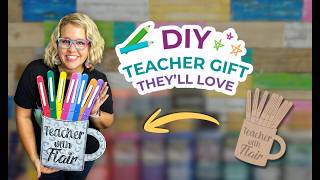 Teacher with Flair Door Hanger | DIY Teacher Gift Tutorial Teacher with Flair Door Hanger | DIY Teacher Gift Tutorial