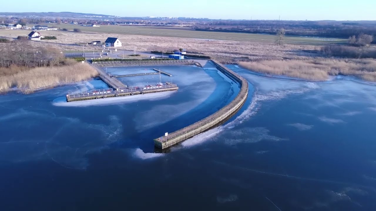 Flying over water. Episode 004: Marina Koszalin.