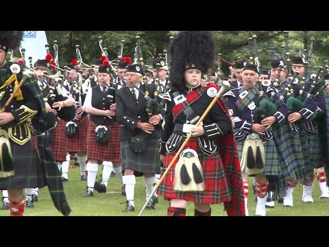 The Scottish Soldier - Scottish Great Highland Bagpipes - YouTube