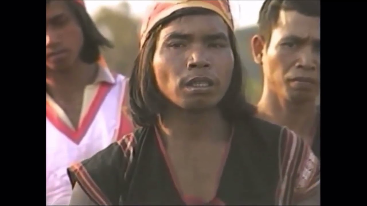 Cồng chiêng | Ploi mrong ( năm ) | ( 70 - 80 )