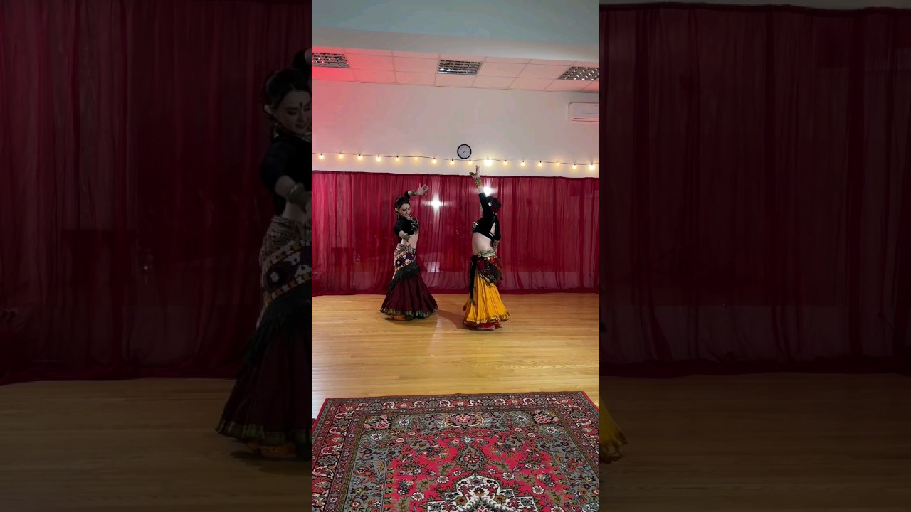 Живая импровизация в стиле трайбл на вечеринке севастопольского фестиваля UnLIMITED@tribalCRIMEA ❤💛❤