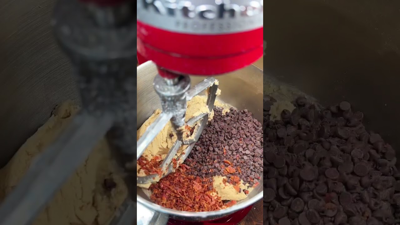 Bacon Chocolate Chip Cookies 🍪 