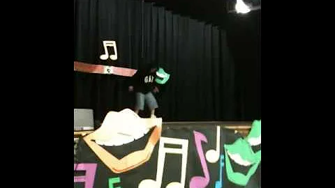 Alex Dubsteps @ 5th grade Lip Sync