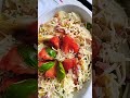 180 Grad 20 Minuten mit gekochten Kartoffeln und Nudeln 🤤Hau rein waste hast👍❣️ Auflauf is immer jut
