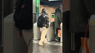 Jaffiche Tous Les Fraudeurs De Lîle-De-France Un Passe Pour Trois Personne