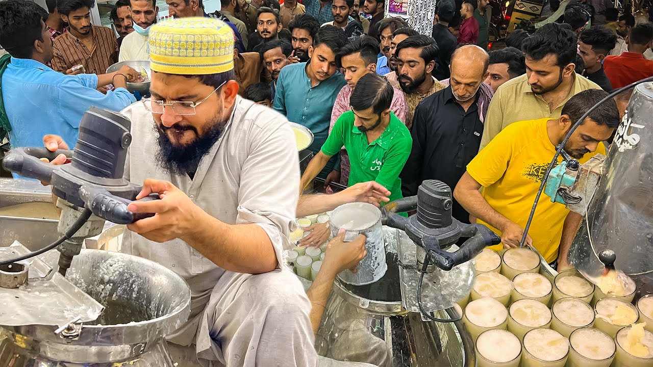 People are Crazy for LASSI | Famous Hyderabad Khoya Lassi | Pakistan Street Food