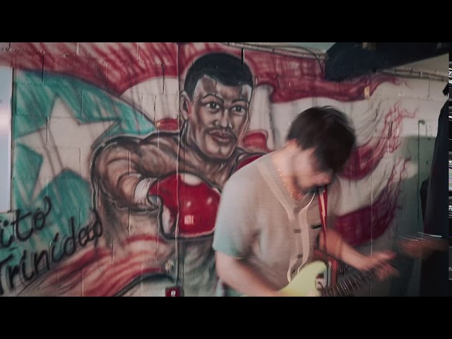 在 YouTube 上觀看「Midfield - Smackdown of the Century」 在 YouTube 上觀看「Midfield - Smackdown of the Century」