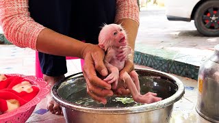 PorPor Sce@r Of Water Want To Reject Of Bath Tub