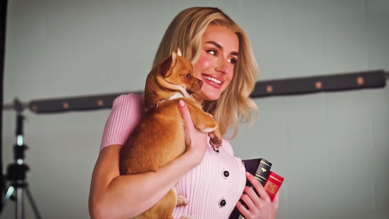 Omigod You Guys – Elle is here!