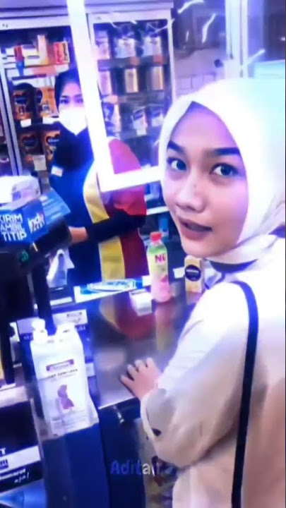 panik gak panik nggak ...panik lah masa' enggak