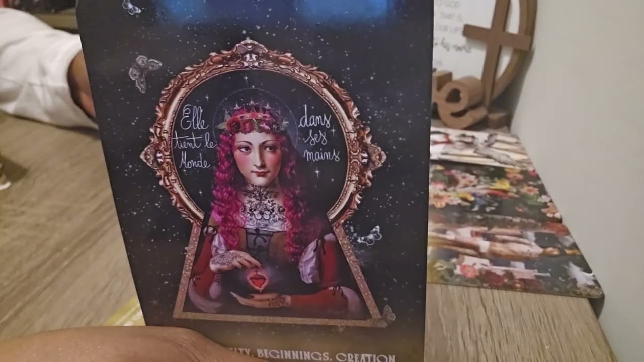 Somebody has their eyes on you👀😍