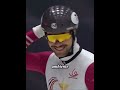 Derribó a su oponente y aun así se ganó la admiración.