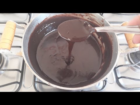 Cobertura de chocolate com leite condensado (pra bolos)