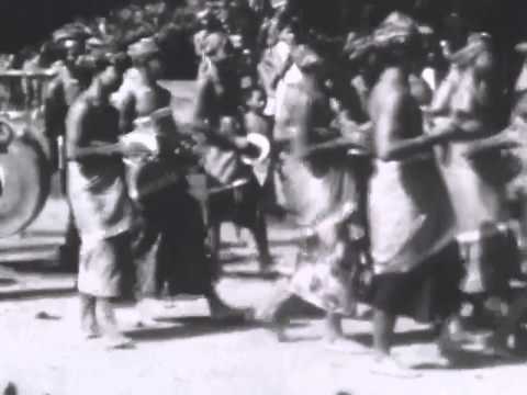 Bali 1928, vol. IV - Gamelan Bebonangan (Balaganjur) Procession