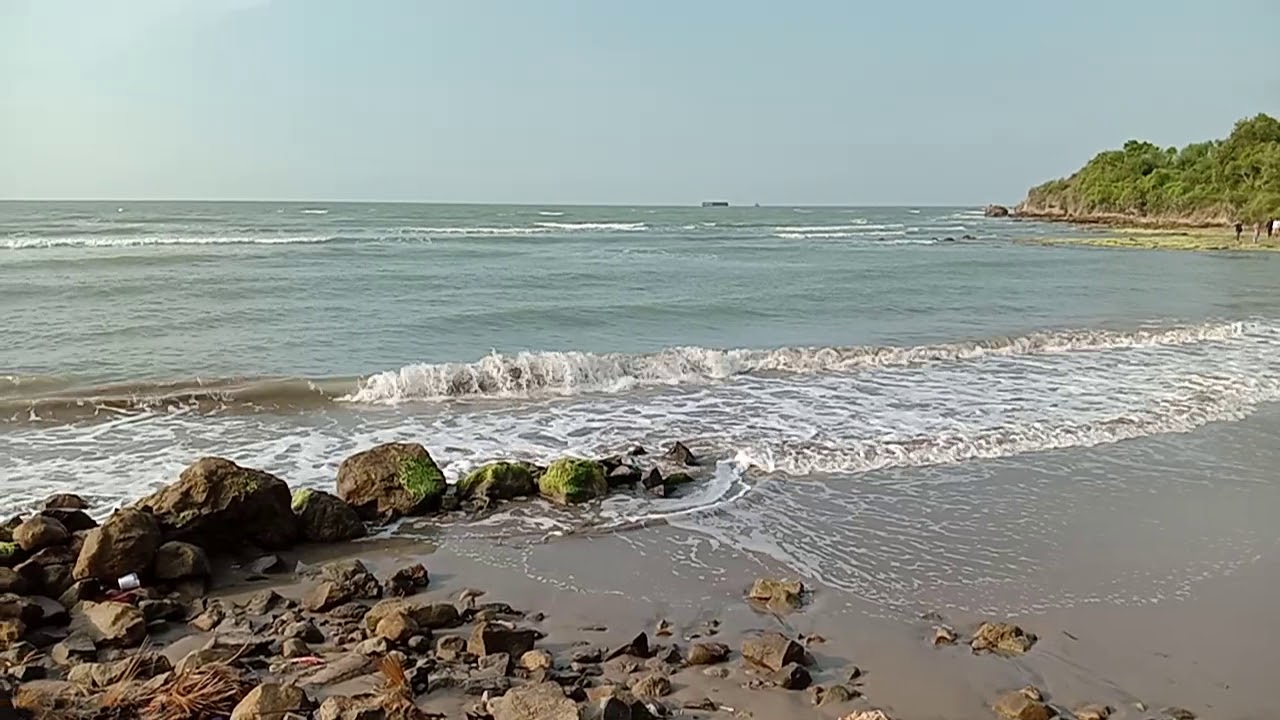 Pantai Jatisari, Sluke, Rembang. Pantai yang lagi Hits