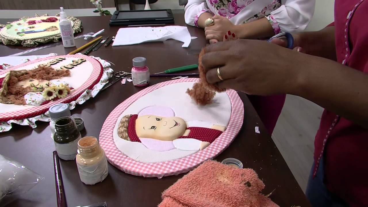 Mulher.com 25/06/2014 - Patchowork Embutido EVA Placa Menina por Marcia Marcão