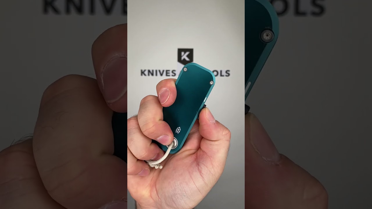 The James Brand The Palmer, Emerald Aluminum, Black KN121249 00 utility knife