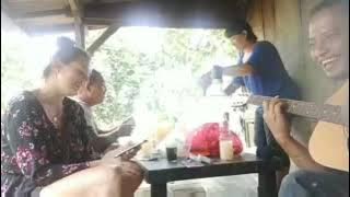 Wanita Bule. tuak takkasan dan nyanyi lagu batak//cover lagu Tondi Tondiku do ho