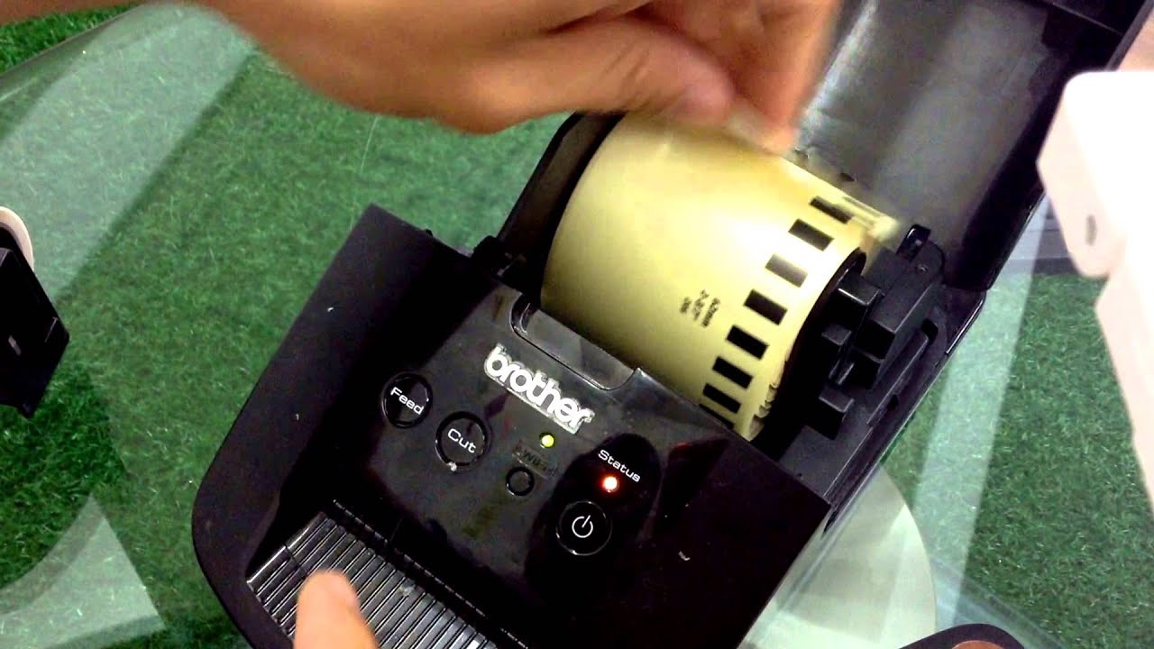Easy Way to Replace a Label Roll - YouTube
