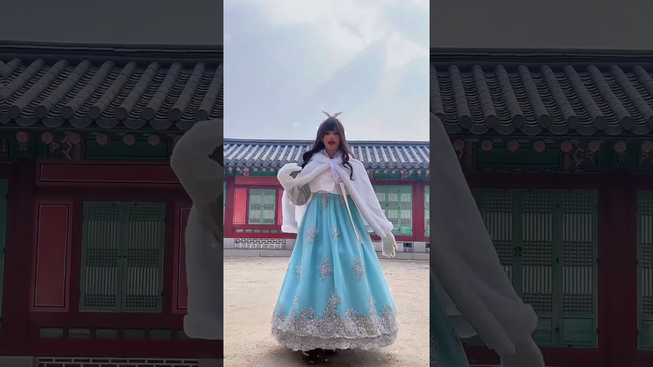True Winter Princess at the palace🤭💙my favourite outfit of the year so far😭💙 #princesssachiko