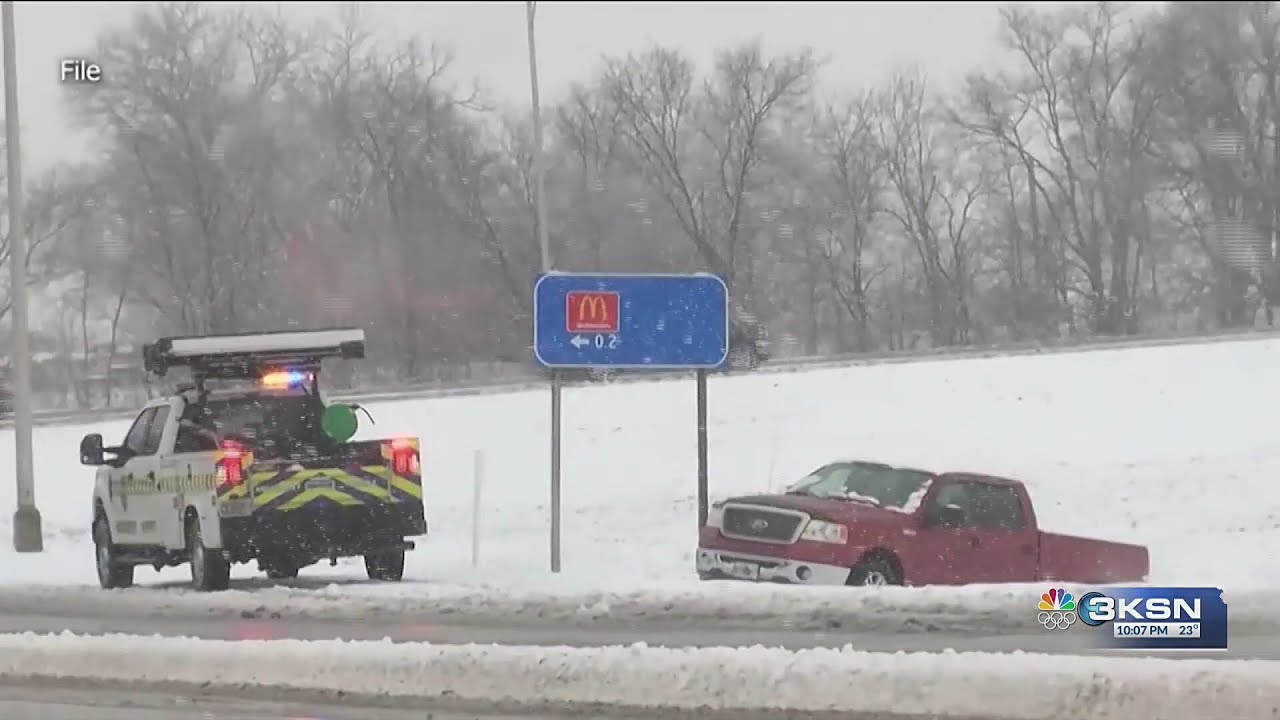 AAA reports surge in emergency roadside service calls, towing requests during winter storm