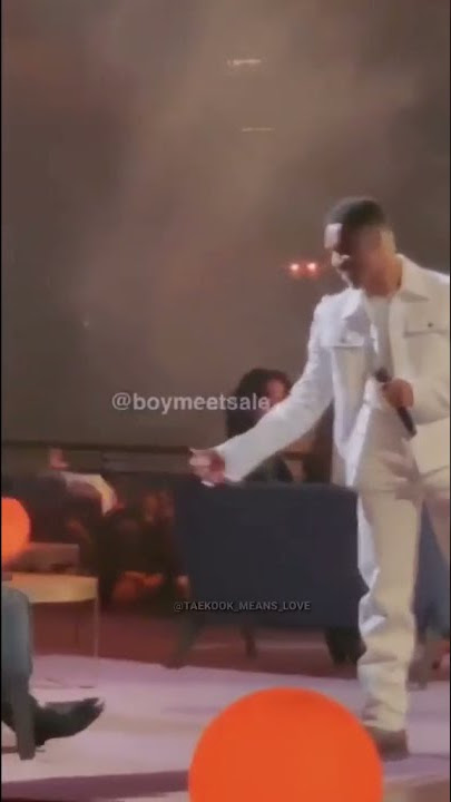 taehyung being a fanboy at AMAS 2021 || taehyung shaking hands with GIVEON