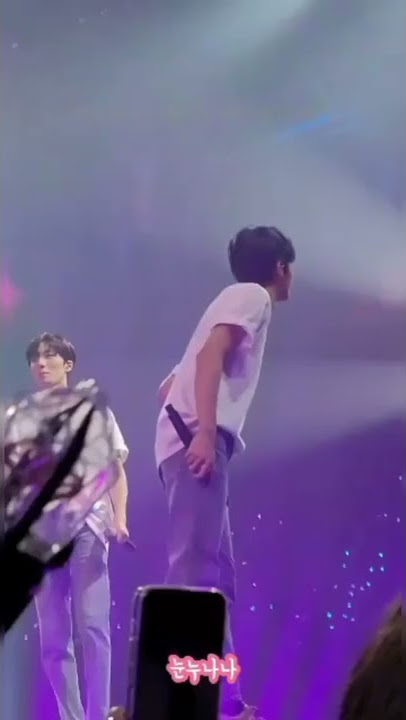 Just Rowoon running around audience in their concert  #sf9 #rowoon #youngbin #hwiyoung #yootaeyang